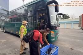 Nhồi nhét 58 khách trên xe 45 chỗ, doanh nghiệp bị phạt gần 90 triệu đồng