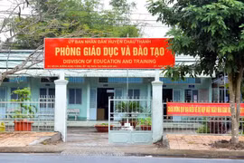 Bỏ Phòng Giáo dục và Đào tạo cấp huyện, thầy bớt thi, trò bớt 'diễn'