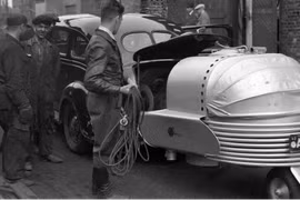 Châu Âu từng mê xe chạy bằng khí gỗ thay vì dầu diesel thời Thế chiến II