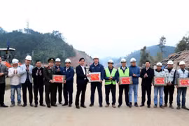 Lãnh đạo tỉnh Lạng Sơn kiểm tra công tác trực Tết tại các đơn vị và tiến độ dự án trọng điểm