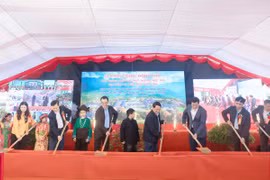 Tuyên Quang: Khởi công đồng loạt 11 trường phổ thông nội trú liên cấp tại các xã biên giới
