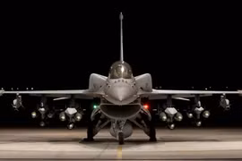 Phi công tiêm kích F-16 của Đài Loan mất tích trên biển