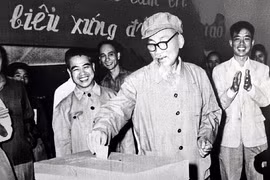 Phủ Chủ tịch trưng bày thẻ cử tri cuối cùng của Chủ tịch Hồ Chí Minh