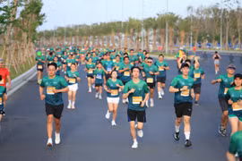 Cần Giờ đẹp mê hoặc trong ngày tranh tài VnExpress Marathon Green Paradise 2026