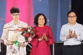 Bùi Khâu Quang Hưng - Tài năng khoa học trẻ tỏa sáng tại Búp Sen Vàng