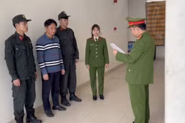Hệ thống giám sát môi trường 'tiếp tay' cho vi phạm
