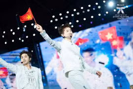 Concert 'Anh trai say hi' gây ấn tượng với liên khúc khơi dậy niềm tự hào dân tộc