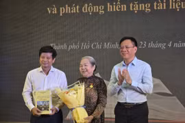 Ra mắt tủ sách “Huyền thoại Côn Đảo”: Đánh thức ký ức thiêng liêng, lan tỏa tinh thần yêu nước qua từng trang sách