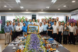 Ban Thường vụ Tỉnh ủy Thanh Hóa đến thăm và làm việc tại tỉnh An Giang và Tập đoàn Sao Mai