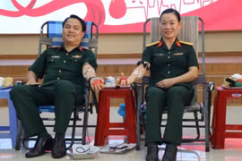 Gia Lai: Bộ đội và người dân các xã biên giới hiến máu khẩn cấp, cứu người