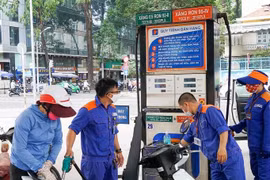 Đề xuất giảm 50% thuế bảo vệ môi trường đối với xăng, dầu