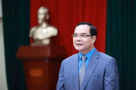 Đồng chí Nguyễn Đình Khang - Uỷ viên Ban Chấp hành Trung ương Đảng, Phó Chủ tịch Ủy ban Trung ương MTTQ Việt Nam, Bí thư Đảng ủy, Chủ tịch Tổng LĐLĐVN: “Xây dựng giai cấp công nhân Việt Nam hiện đại, lớn mạnh trong kỷ nguyên phát triển mới của dân tộc”