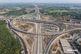Nước rút hoàn thiện cao tốc Biên Hòa - Vũng Tàu, sớm đưa vào khai thác