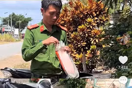 Gia Lai: Hành động đẹp của cán bộ Công an xã dịp Tết gây “bão mạng”