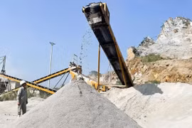 Thanh Hóa tháo gỡ vướng mắc vật liệu xây dựng, bảo đảm tiến độ dự án đầu tư công