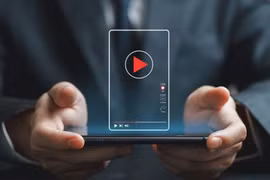 Cách The Economist làm video dọc mà vẫn giữ được chiều sâu nội dung
