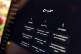 CEO OpenAI xin lỗi vì ChatGPT được dùng để lên kế hoạch xả súng