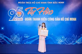 Hòa Minzy và một năm 'bội thu' danh hiệu