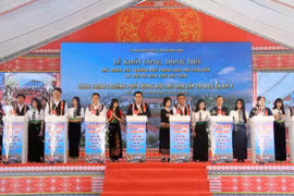 Thầy trò nơi ngã ba biên giới Quảng Ngãi phấn khởi mong chờ trường mới