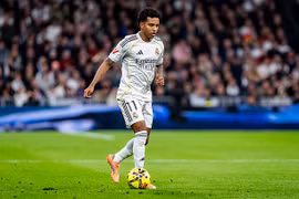 Arsenal tranh mua Rodrygo, MU chốt mục tiêu nâng cấp tuyến giữa