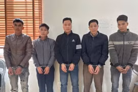 Lạng Sơn: Bắt quả tang nhóm đối tượng đánh bạc bằng hình thức xóc đĩa
