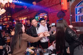 Bác sĩ chỉ rõ cách thải rượu an toàn, tránh 'tự hại' gan với những người uống rượu quá nhiều dịp Tết
