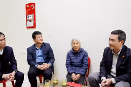 Lạng Sơn: Thăm, chúc Tết các hộ dân bàn giao mặt bằng cao tốc Hữu Nghị - Chi Lăng tại Đồng Đăng