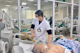 Chủ quan với vết trầy ở tay, thanh niên 19 tuổi rơi vào nguy kịch vì uốn ván