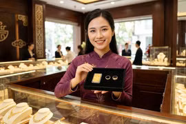 Giá vàng hôm nay 15/3: SJC, BTMC, PNJ, DOJI giảm sâu theo giá vàng thế giới