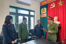 Triệt phá cơ sở sản xuất hơn 1,1 tấn mì giả nhãn hiệu AJINOMOTO ở Hưng Yên
