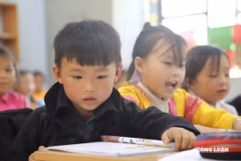 Giáo viên 'ngã ngửa' vì phụ cấp ưu đãi bị cắt, còn bị truy thu tiền đã nhận