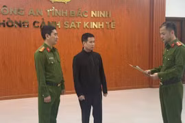 Sản xuất giấm ăn giả, một chủ cơ sở ở Bắc Ninh bị khởi tố