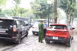 Công an phường Cửa Nam (Hà Nội) quyết liệt xử lý vi phạm trật tự đô thị