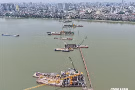 Đẩy nhanh tiến độ thi công cầu Trần Hưng Đạo trước mùa lũ