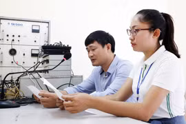 Giảm nghèo thông tin thông qua giải pháp công nghệ: Yếu tố tiên quyết để giảm nghèo bền vững và thực chất