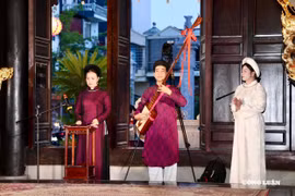 Hải Phòng: Canh hát cửa Đình tại Đình An Biên lan tỏa giá trị Di sản ca trù