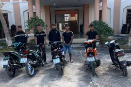 Gia Lai: Xử phạt hơn 100 triệu đồng nhóm thanh niên bỏ xe, vào đám cưới để trốn kiểm tra