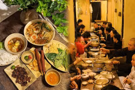 Nhà hàng chay 'cháy bàn' dịp Rằm tháng Giêng