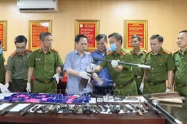 Người dân có thể bị xử lý hình sự nếu vi phạm quy định về súng, dao