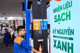 Giá xăng dầu giảm mạnh