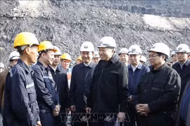 Tổng Bí thư Tô Lâm gặp mặt, chúc Tết công nhân ngành Than tại Quảng Ninh