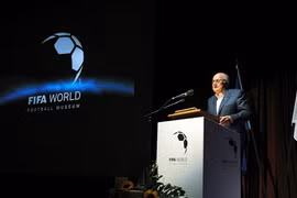 Cựu Chủ tịch FIFA Blatter ủng hộ việc tẩy chay các trận World Cup 2026 ở Mỹ