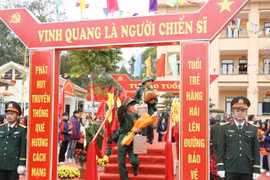 1.614 thanh niên ưu tú của Lạng Sơn hăng hái lên đường thực hiện nghĩa vụ