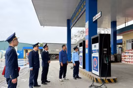 Lạng Sơn: Kiểm tra, yêu cầu doanh nghiệp ký cam kết kinh doanh xăng dầu đúng quy định