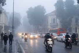 Thời tiết Hà Nội hôm nay 17/1: Mưa nhỏ rải rác, sáng sớm nhiều sương mù