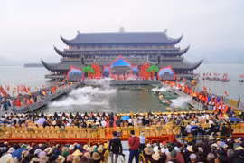 Ninh Bình: Bảo đảm trang nghiêm, an toàn cho Lễ hội Chùa Tam Chúc và Lễ Phát lương Đền Trần Thương năm 2026