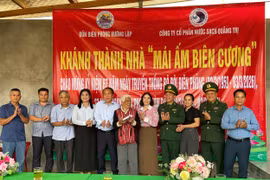 Quảng Trị: Đồn Biên phòng Hướng Lập trao "mái ấm biên cương" cho gia đình khó khăn