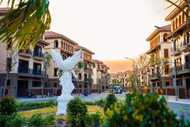 Isla Bella: Nơi thanh bình gặp phồn hoa giữa mùa lễ hội rực rỡ nhất năm