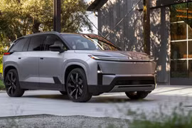 Toyota trình làng mẫu suv điện ba hàng ghế đầu tiên