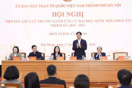 Bí thư Thành ủy Hà Nội và các ứng cử viên đại biểu Quốc hội tiếp xúc cử tri, vận động bầu cử
